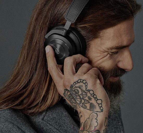 Typo matte black frequency headphones